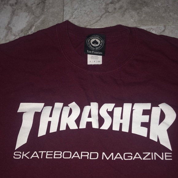 thrasher crop top . - Picture 2 of 3